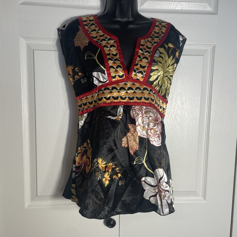 Wet Seal Babydoll Y2K  Shirt‎ Women M Black Floral Asian Inspired Sleeveless Top